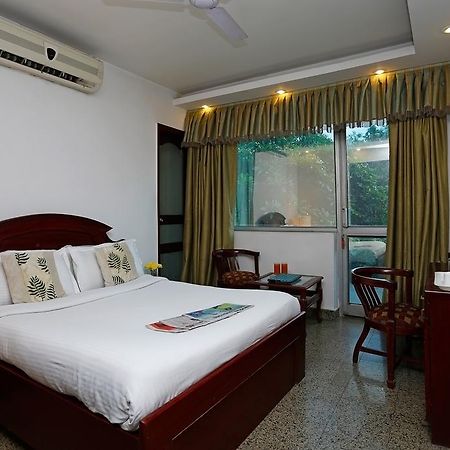 Oyo 367 Hotel Forest Green New Delhi Exterior photo