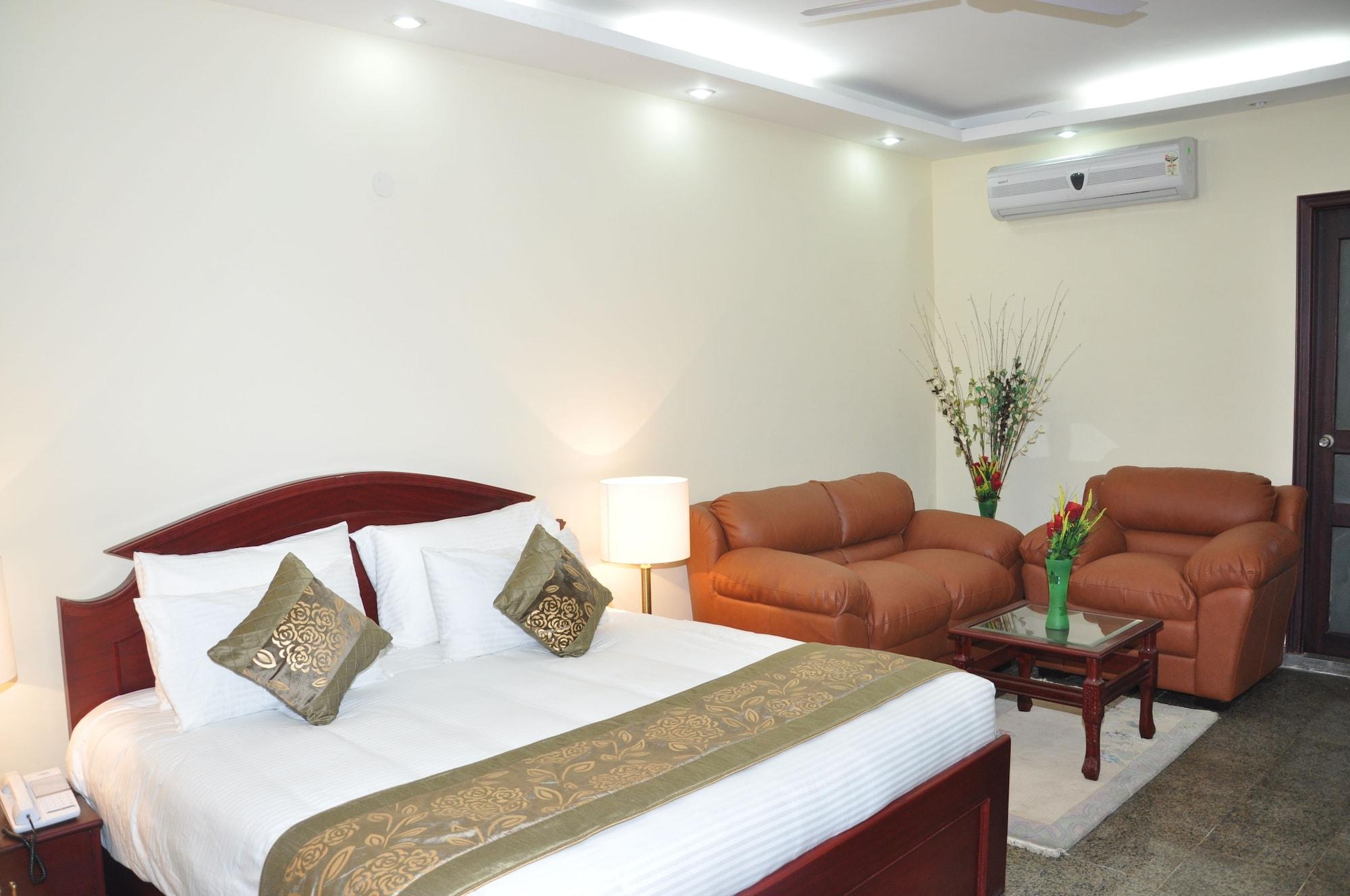 Oyo 367 Hotel Forest Green New Delhi Exterior photo