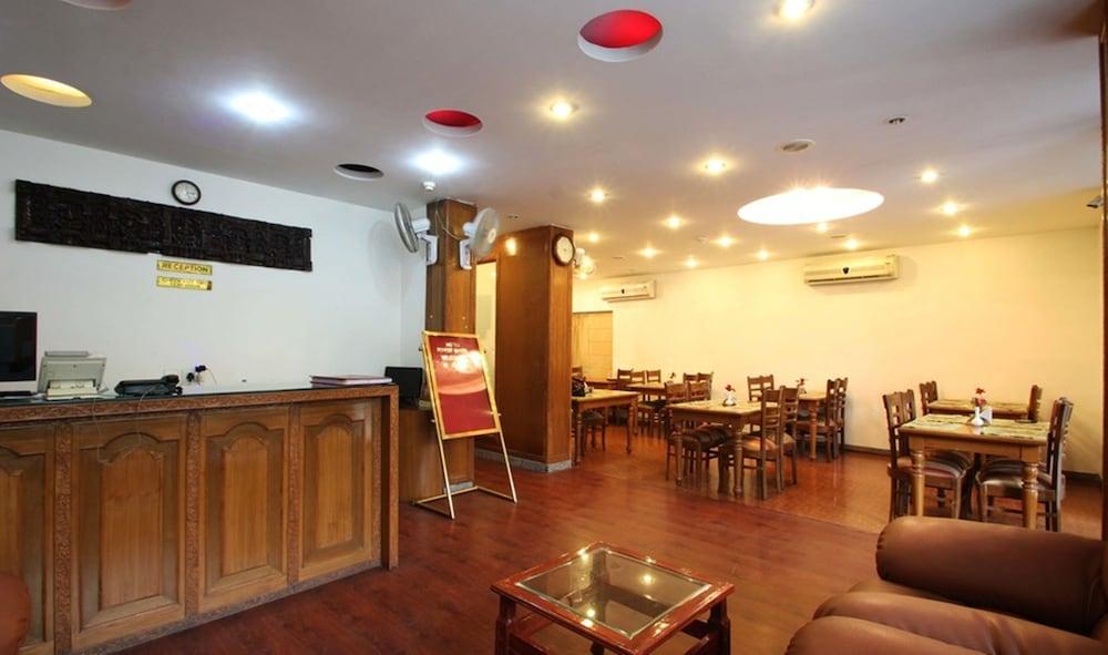 Oyo 367 Hotel Forest Green New Delhi Exterior photo