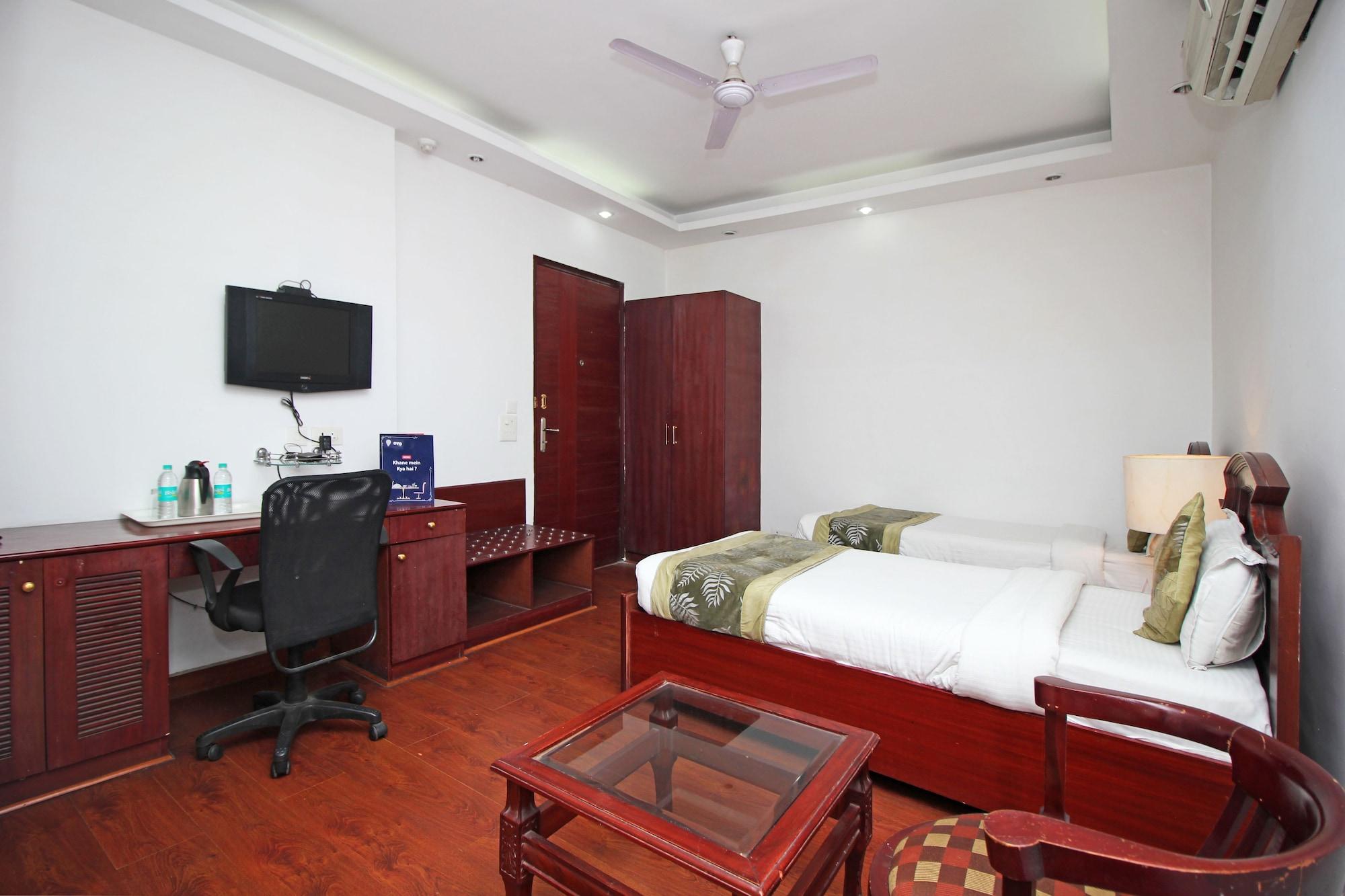 Oyo 367 Hotel Forest Green New Delhi Exterior photo