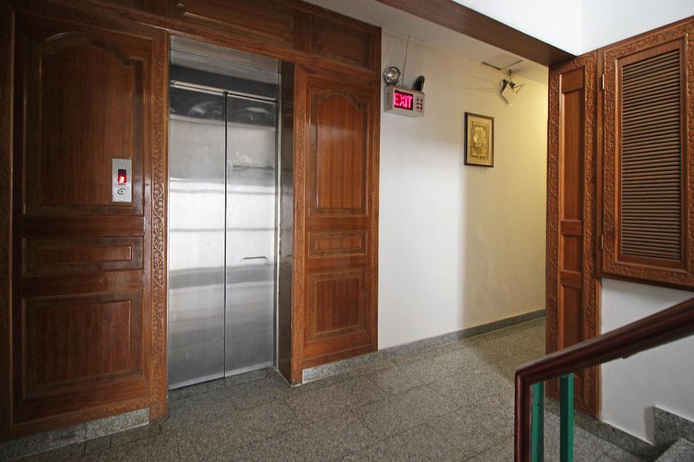 Oyo 367 Hotel Forest Green New Delhi Exterior photo