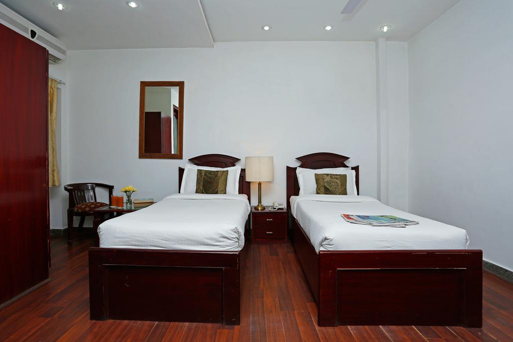 Oyo 367 Hotel Forest Green New Delhi Exterior photo