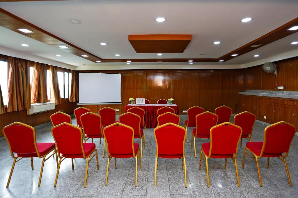 Oyo 367 Hotel Forest Green New Delhi Exterior photo